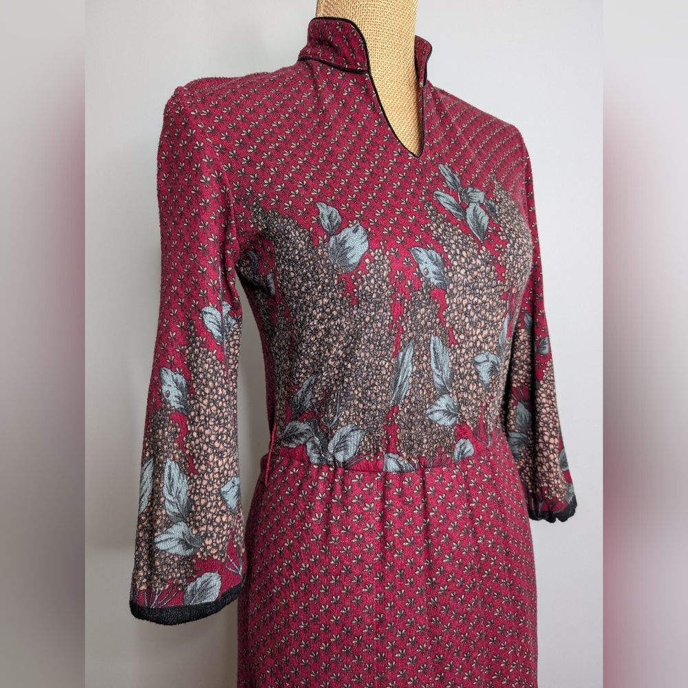 Vintage 1970's maroon floral dress
